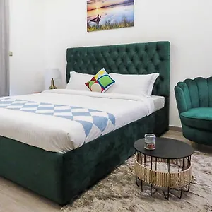 Konukevi Oyo 860 Studio Apartment, Maya Tower 4, Jumeirah Village Triangle