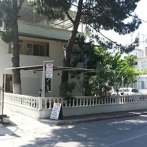 Cicek Aile Konukevi Ören